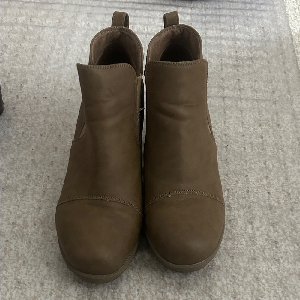 Comfortable Wedge Tan Ankle Booties
